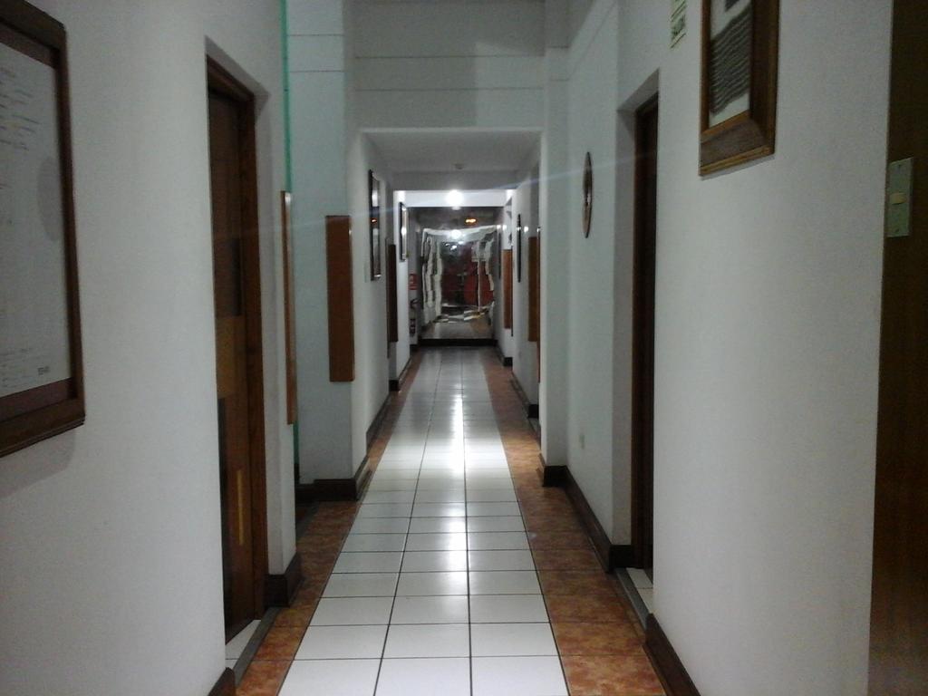 Hostal Yaki ลิมา ภายนอก รูปภาพ